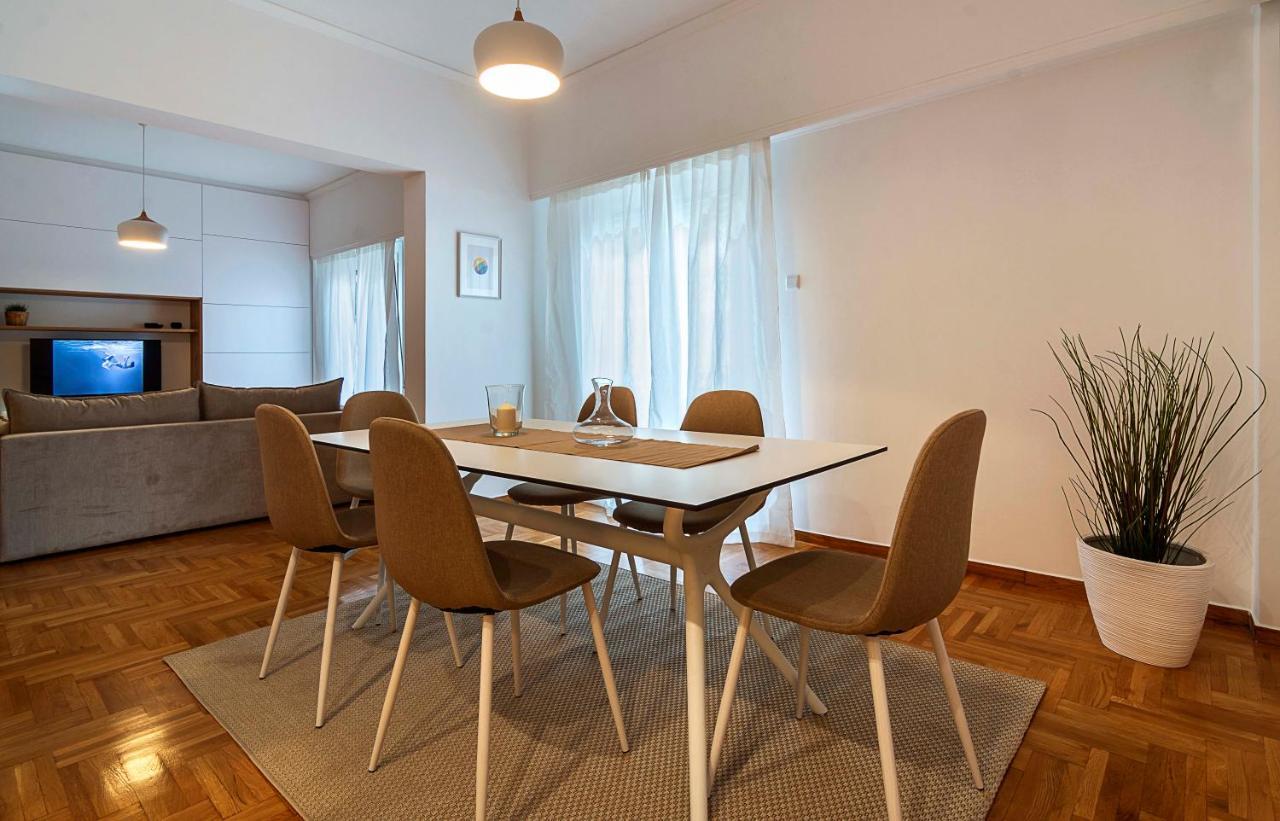 Elegant, Spacious & Minimalist Aptm W/Balcony Lejlighed Athen Eksteriør billede